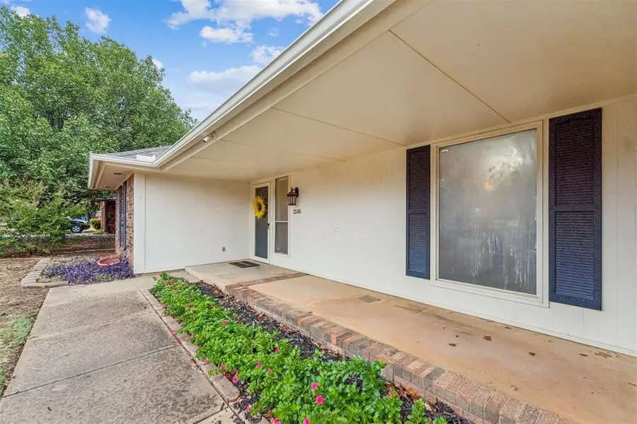 2516 Brookdale Avenue, Edmond, OK 73034 - #3