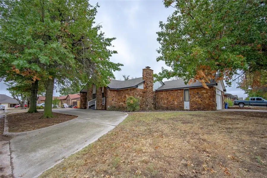 1501 W Hickory Street, El Reno, OK 73036 - #3