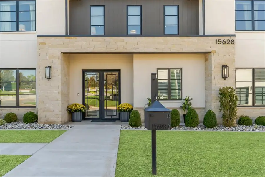 15628 Woodleaf Lane, Edmond, OK 73013 - #2