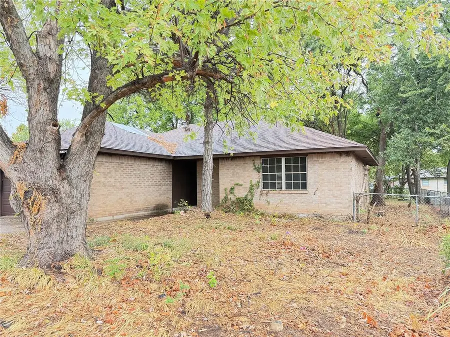 619 W Hillcrest Drive, Mustang, OK 73064 - #2