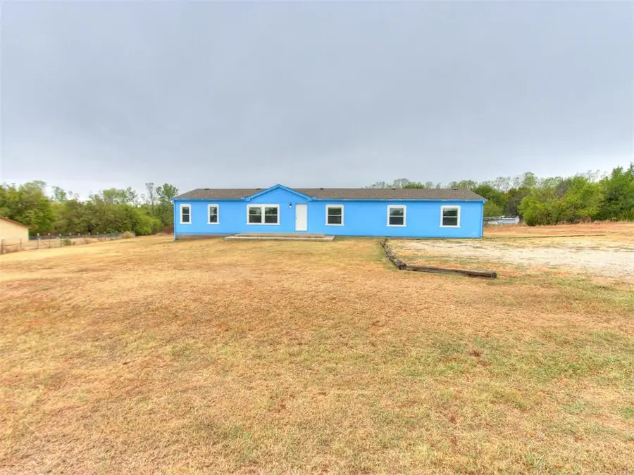 2101 County Road 1242, Tuttle, OK 73089 - #2