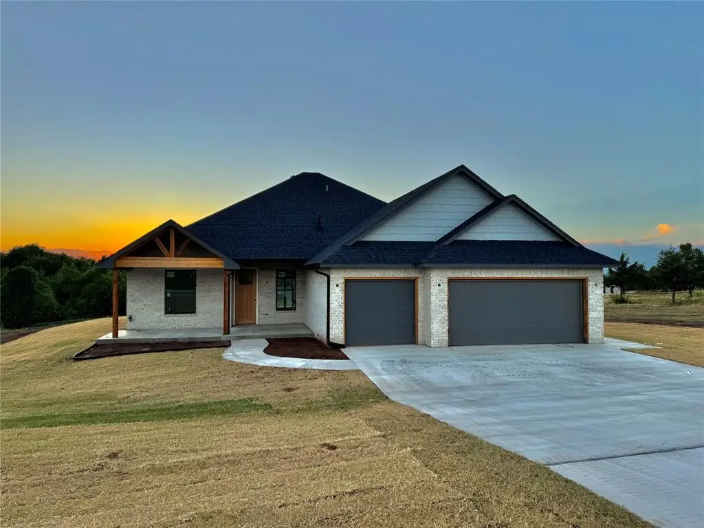 2079 Cattle Drive, Guthrie, OK 73044 - #1