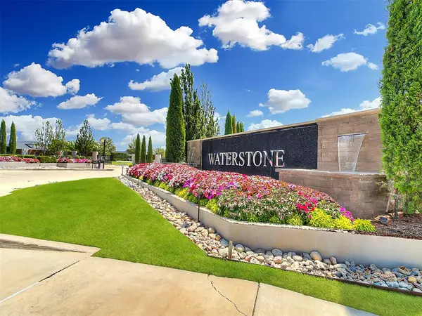 15616 Waterstone Way, Edmond, OK 73013