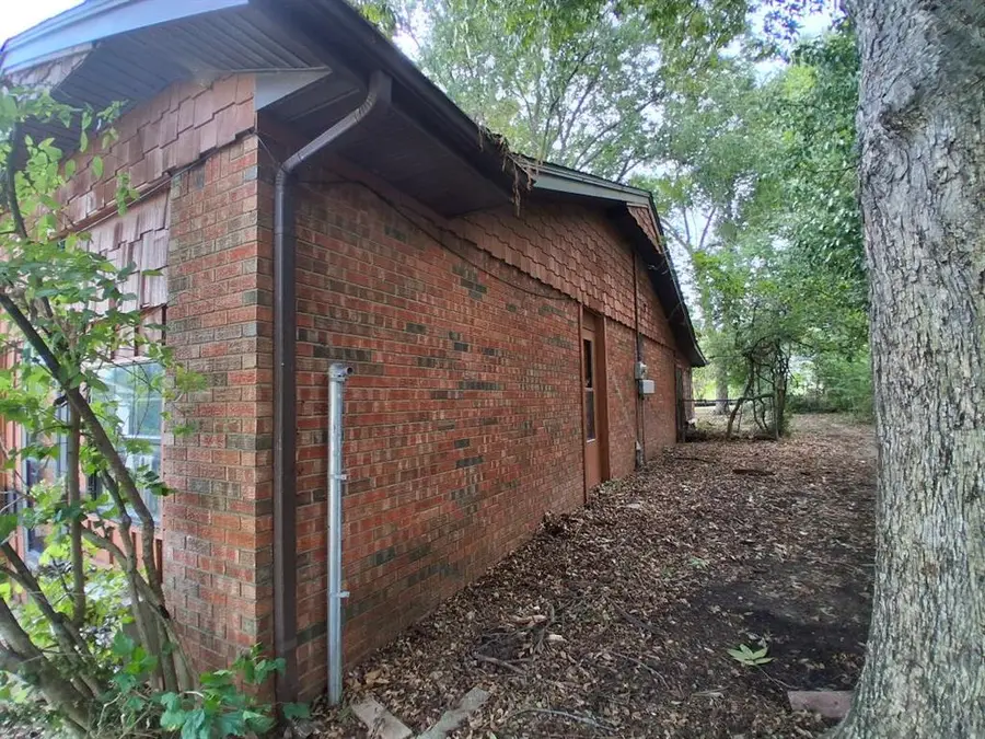 1409 E Nancy Street, Ada, OK 74820 - #3
