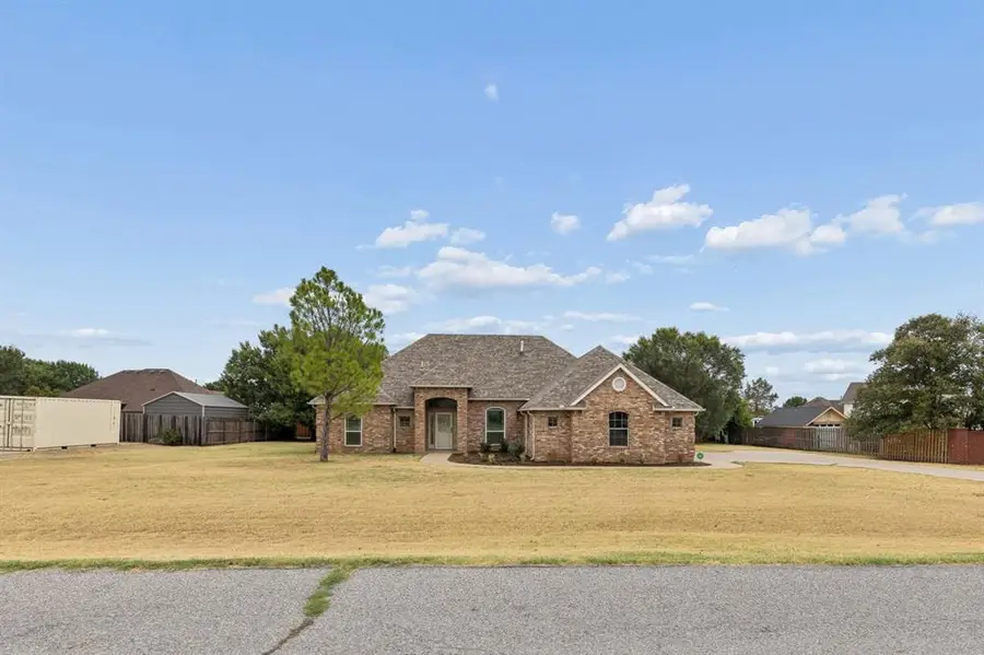 12 NW Ashbury Way, Lawton, OK 73505 - #3