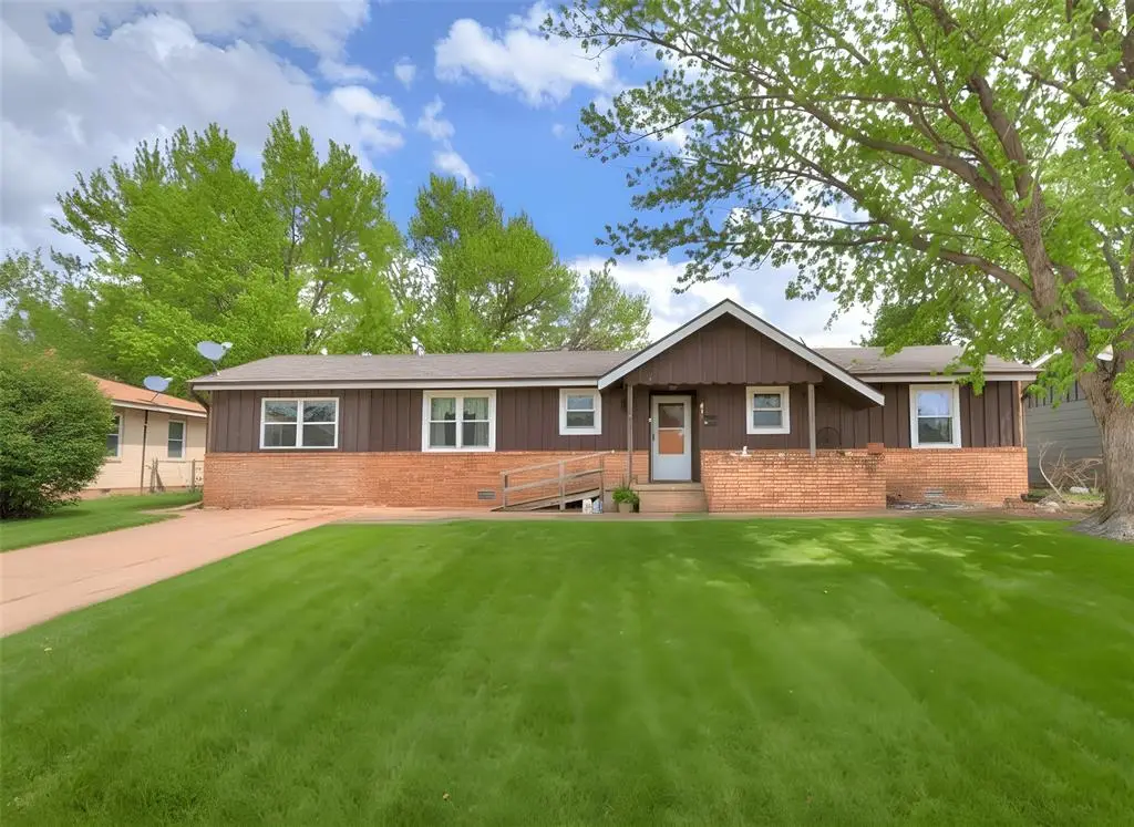 816 Hillcrest Drive, Watonga, OK 73772 - #1