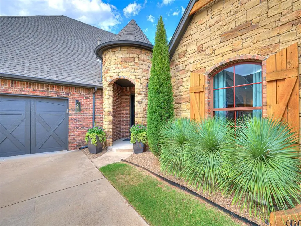1065 Villas Creek Drive, Edmond, OK 73003 - #1