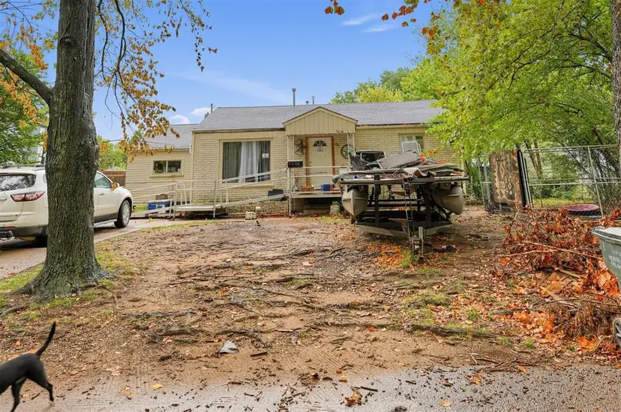 718 S 2nd Street, Henryetta, OK 74437 - #3