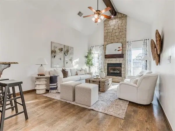 2433 Glenmere Drive, Edmond, OK 73003
