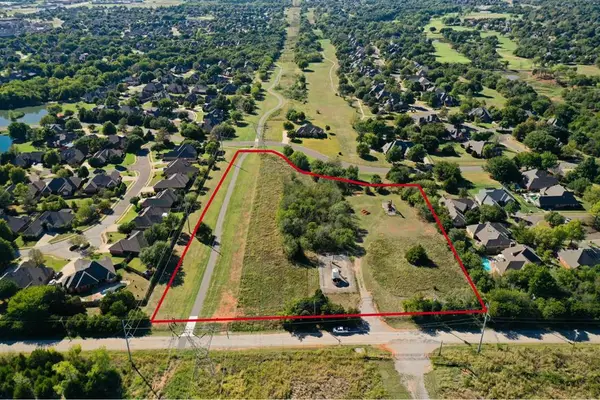Boulevard Street, Edmond, OK 73003