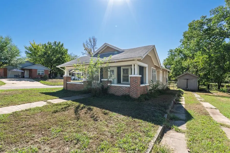 23 E Burns Street, Shawnee, OK 74801 - #2