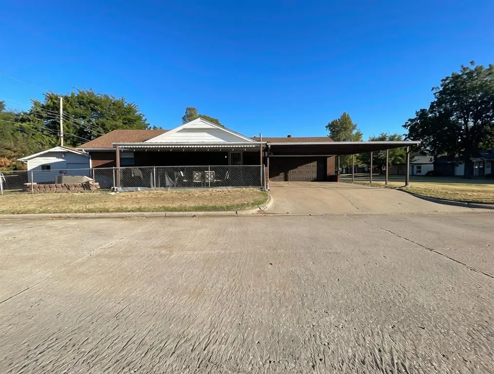 701 Moraine Avenue, Midwest City, OK 73130 - #1