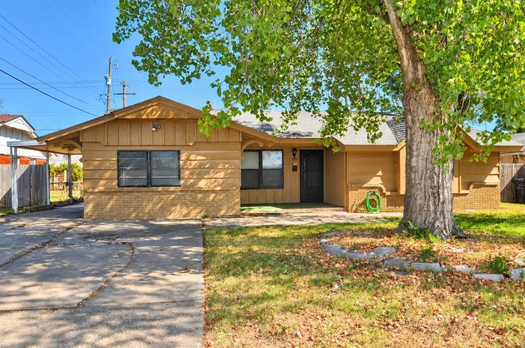 702 N Nail Parkway, Moore, OK 73160 - #1