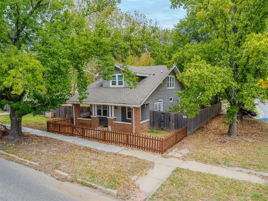 204 W Wallace Street, Shawnee, OK 74801 - #2