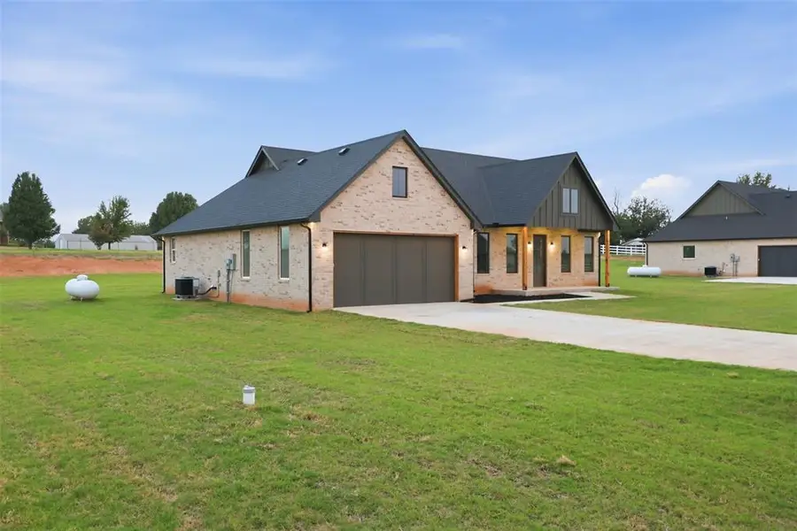 2153 Providence Way, Crescent, OK 73028 - #3
