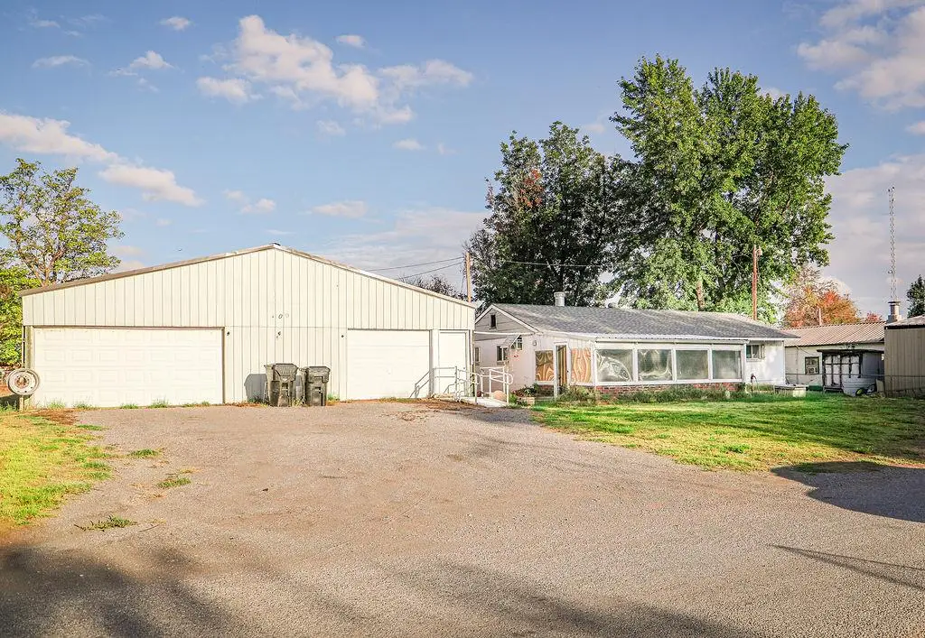 409 S Lynn Street, Fort Cobb, OK 73038 - #1