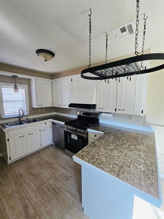 1529 N Willard Street, Altus, OK 73521 - #3