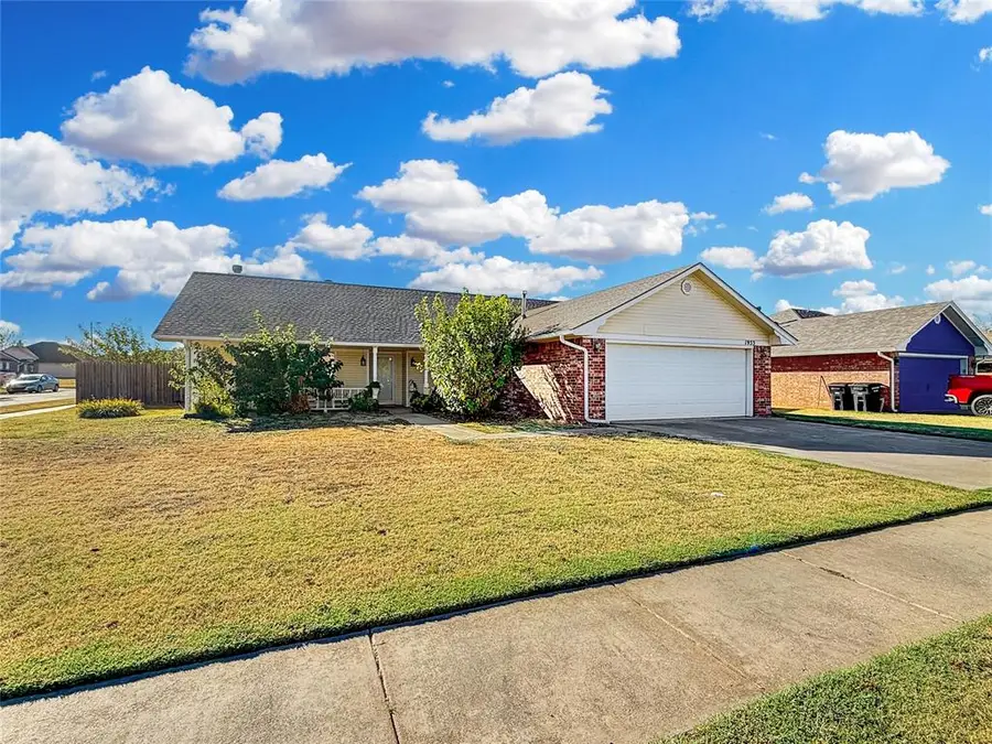 1933 Parkside Court, Moore, OK 73160 - #2
