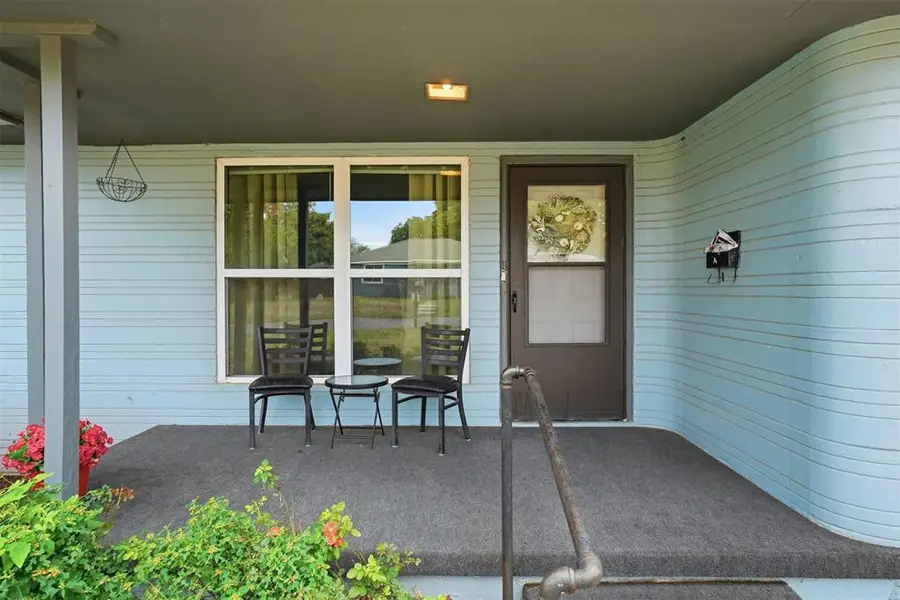 220 Davis Boulevard, Elk City, OK 73644 - #3