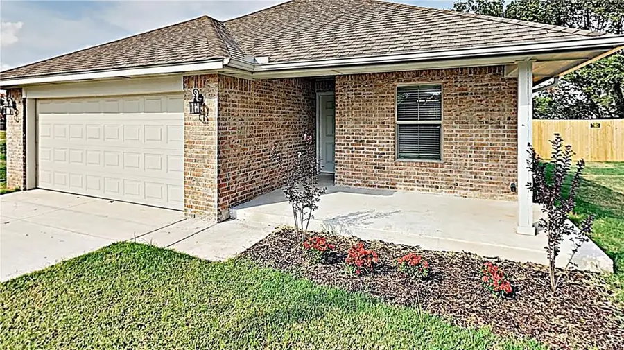123 Saint Charles Way, Midwest City, OK 73130 - #2
