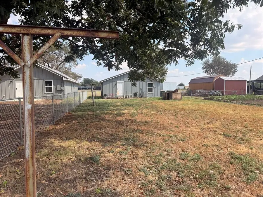 708 S Sheppard Street, Chickasha, OK 73018 - #3