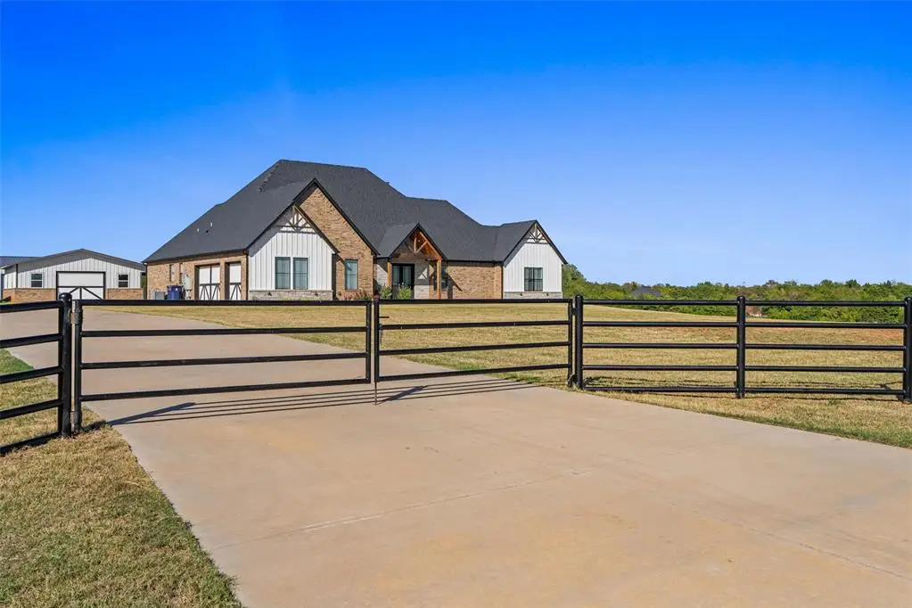 11825 SW 114th Circle, Mustang, OK 73064 - #1