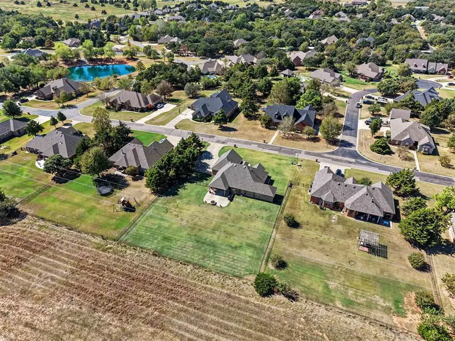 8606 Venezia Lane, Edmond, OK 73034 - #3