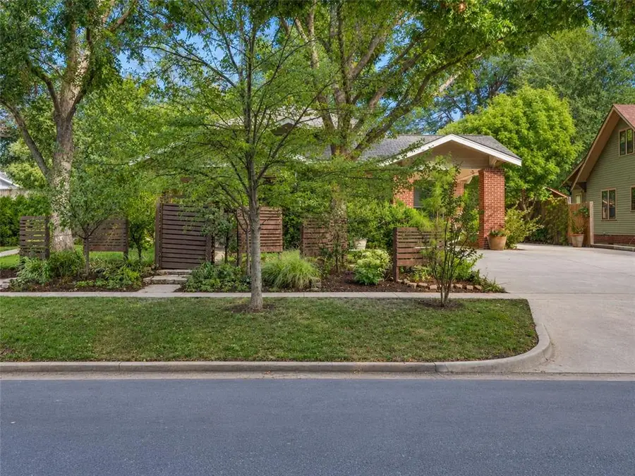 517 S Flood Avenue, Norman, OK 73069 - #3