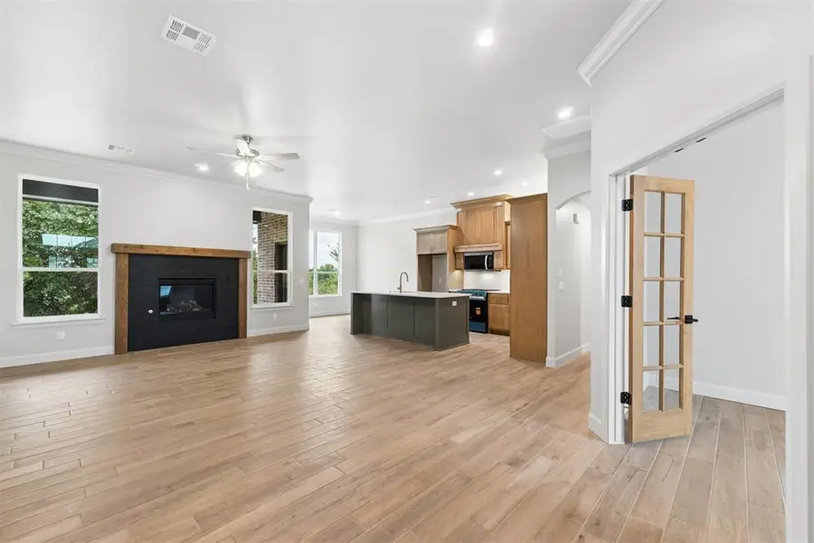 2132 Santa Monica Street, Edmond, OK 73034 - #3