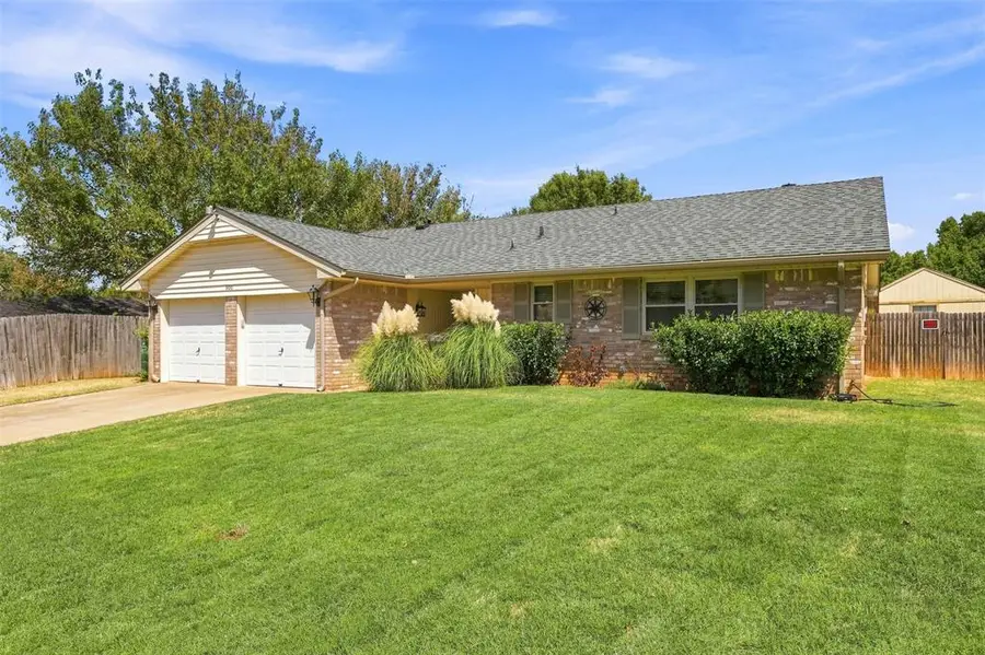 900 John F Kroutil Drive, Yukon, OK 73099 - #3