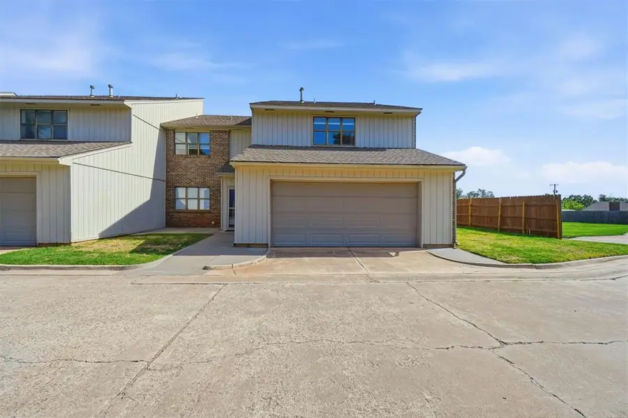 1011 Mockingbird Lane, Clinton, OK 73601 - #2