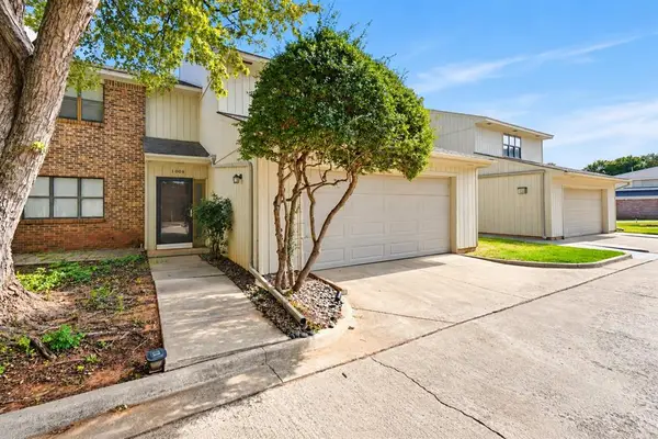 1009 Mockingbird Lane, Clinton, OK 73601