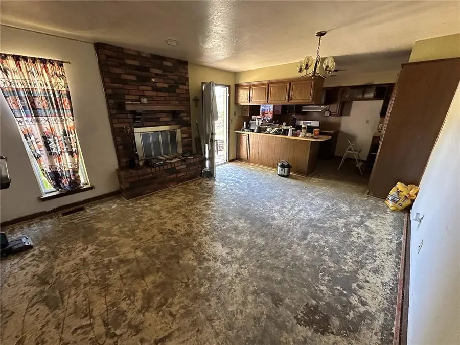 1112 Val Genes Road, Edmond, OK 73003 - #3
