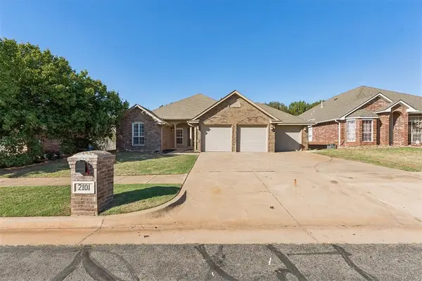 2101 Del Simmons Drive, Edmond, OK 73003