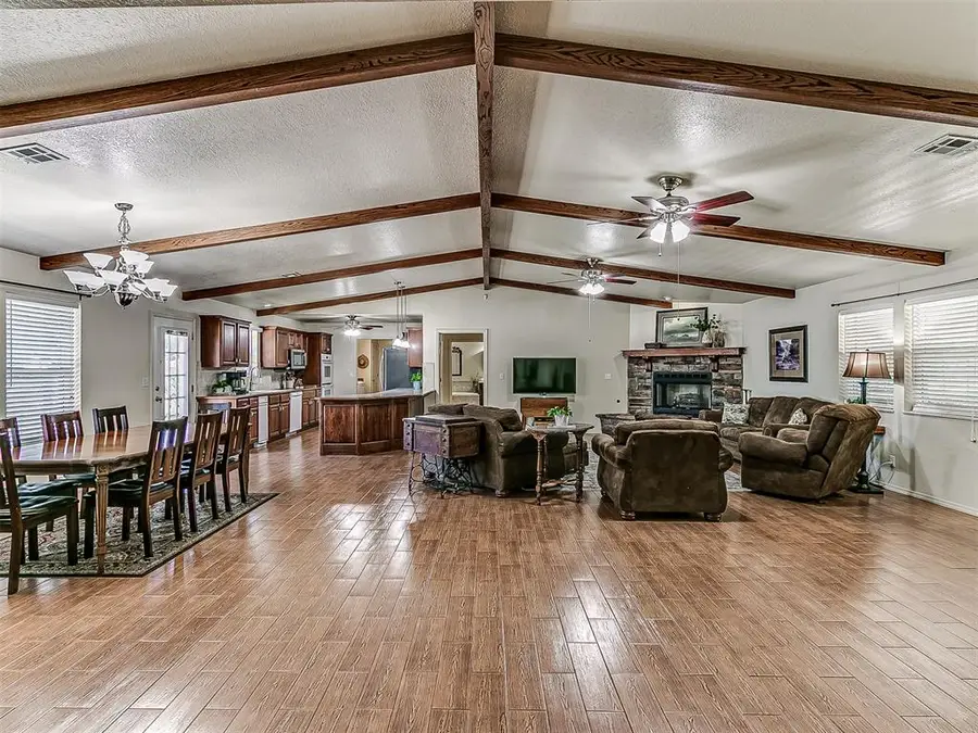318 S Cimarron Street, Crescent, OK 73028 - #2