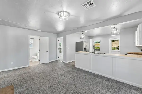 703 S Dewey Avenue, Chandler, OK 74834