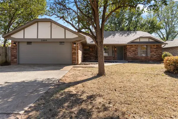 2004 Basking Ridge Trail, Edmond, OK 73013