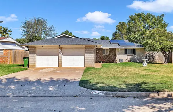 1208 Kingston Drive, Yukon, OK 73099