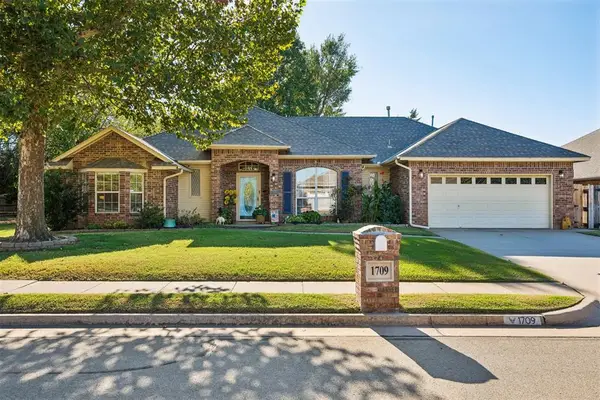1709 Redtail Hawk, Edmond, OK 73003