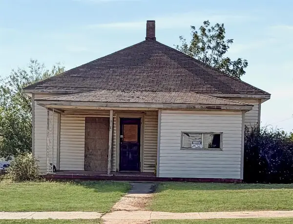 409 N 6th Street, Sayre, OK 73662