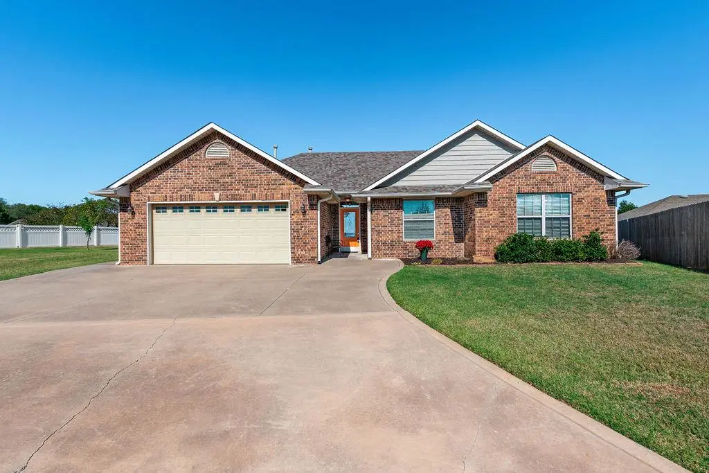 2305 Crooked Oak Court, Shawnee, OK 74804 - #1