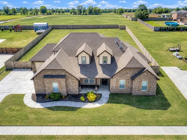 2817 Bens Circle, Yukon, OK 73099