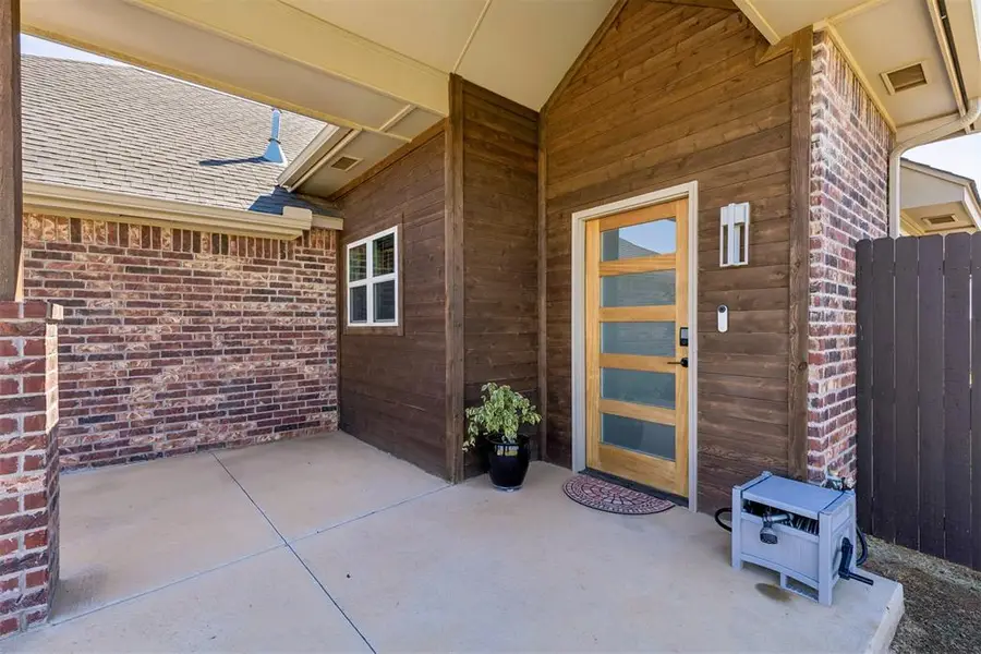 7337 Elaine Street, Yukon, OK 73099 - #2