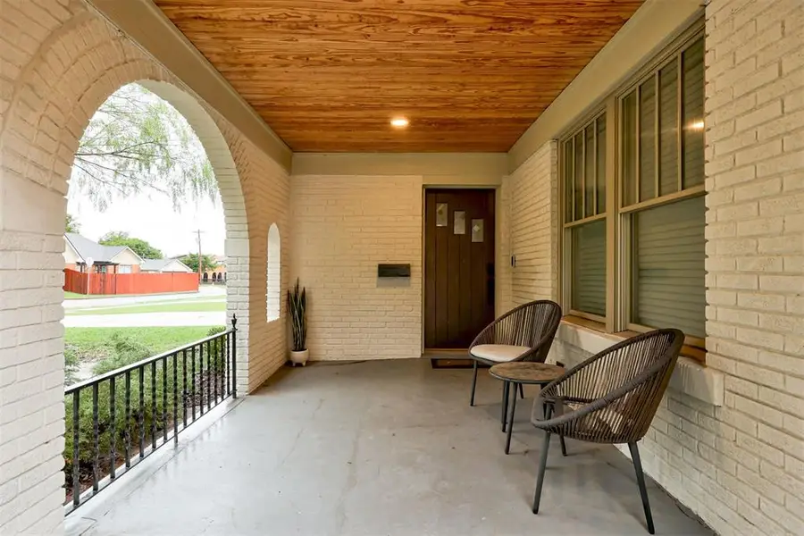 2208 N Indiana Avenue, Oklahoma City, OK 73106 - #3