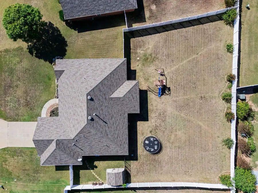 1712 Pecan Crossing Drive, Shawnee, OK 74804 - #2