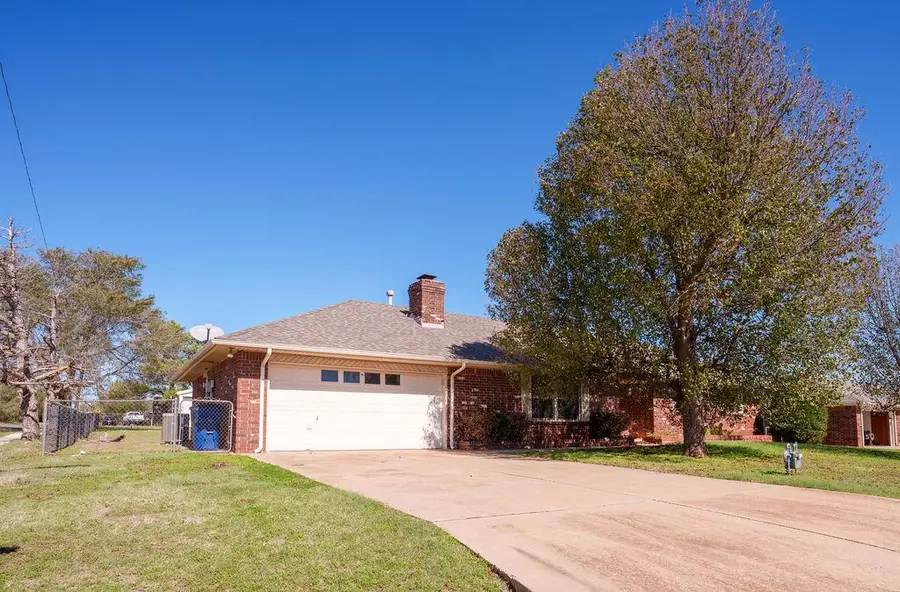619 NW Jackson Avenue, Piedmont, OK 73078 - #3