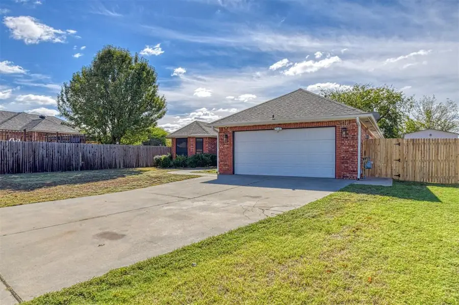 640 SW 161st Street, Oklahoma City, OK 73170 - #3