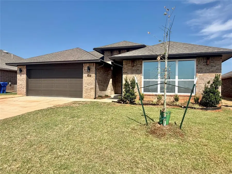 3923 Abingdon Drive, Norman, OK 73026 - #2