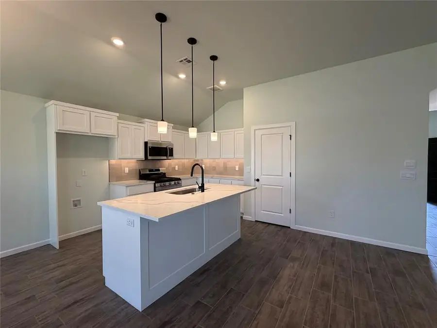 3923 Abingdon Drive, Norman, OK 73026 - #3