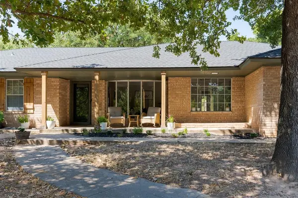 1901 Wren Court, Edmond, OK 73034